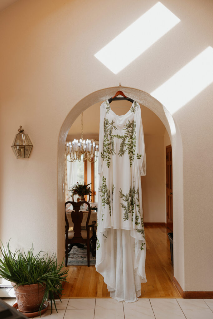 Wedding photography questions to ask so you can have dreamy photos like this on your wedding day